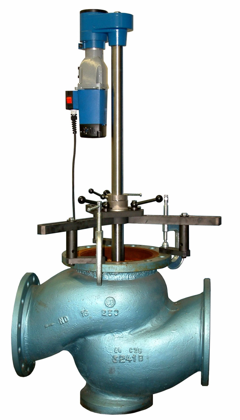 Rectifieuse de soupapes transportable pour sièges plats Réparation de soupapes